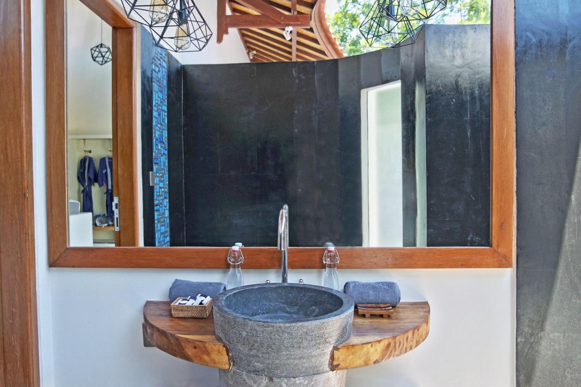 Stay Shark Villas Gili Air Exterior foto